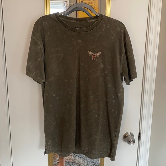 Tshirt - Picture 1 of 2